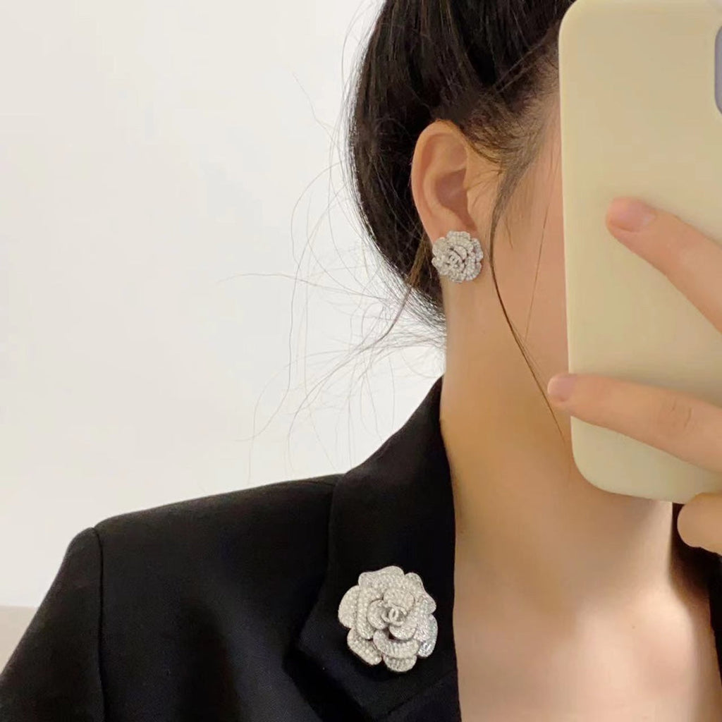 18K  Chanel Camellia Diamond Earrings